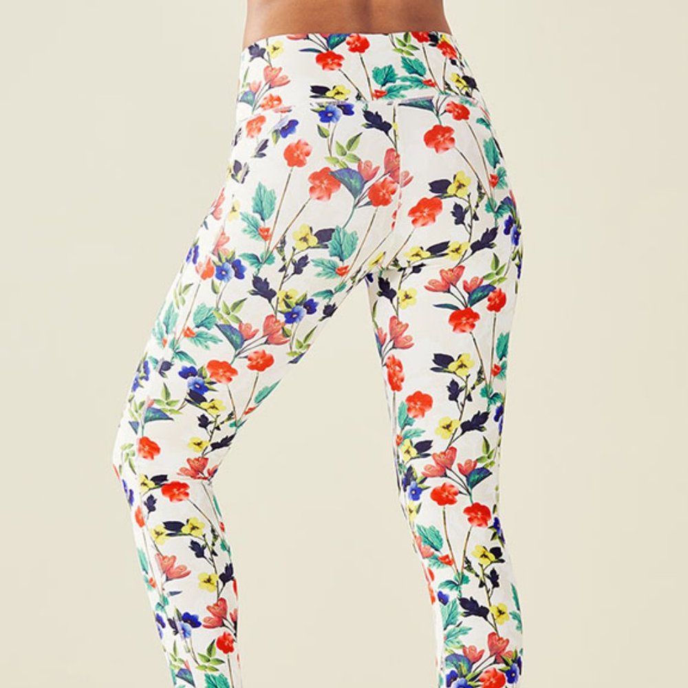 FABLETICS HIGH WAISTED POPPY FEILD LEGGINGS